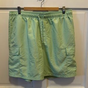 Men’s swim shorts